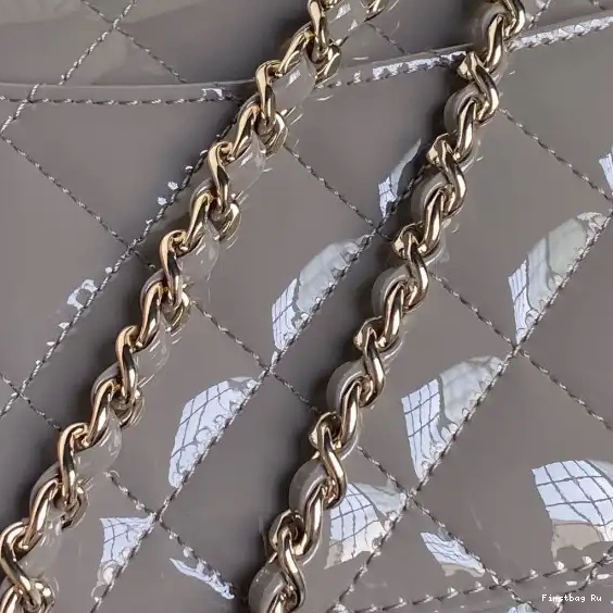 First Bag Ru CHANELassic Handle Handbag With CHANEL Top Mini 0513